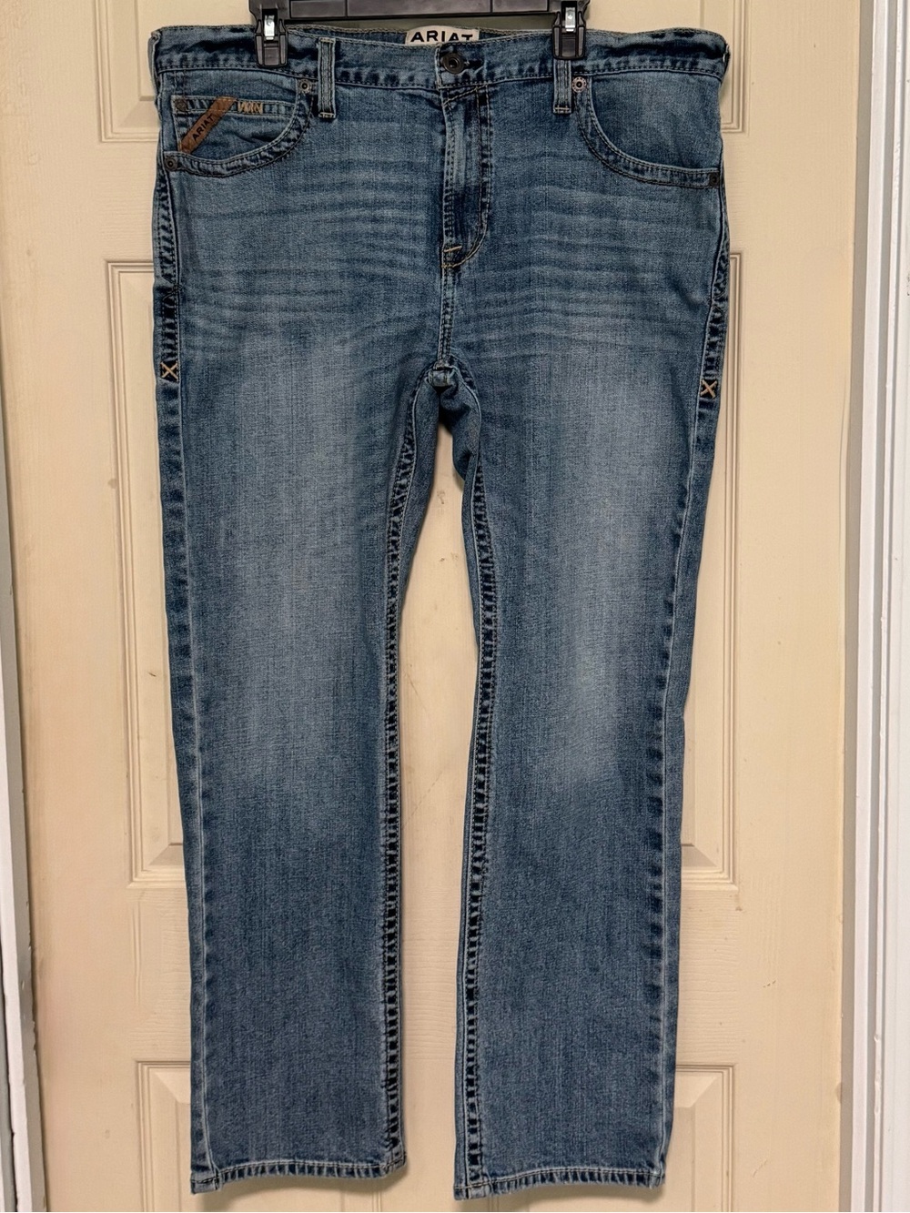 Ariat M7 Jasper Orleans Men’s 40x32 Slim Straight Leg Blue Jeans Western